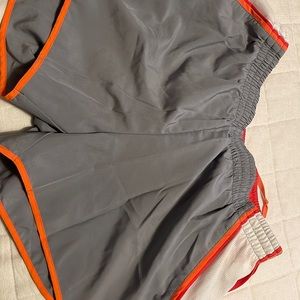 Womens Nike exercise shorts. Like new large